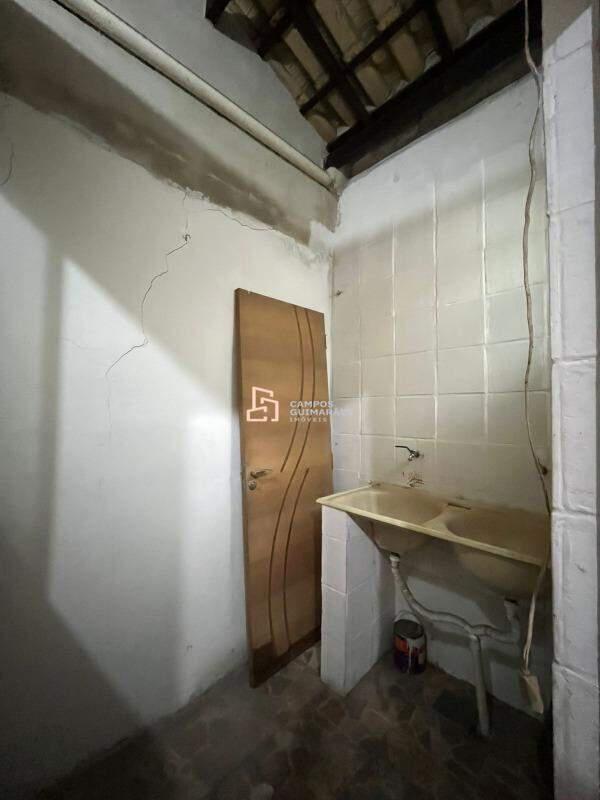 Casa, Santa Branca, 2 Quartos, 1 Vaga