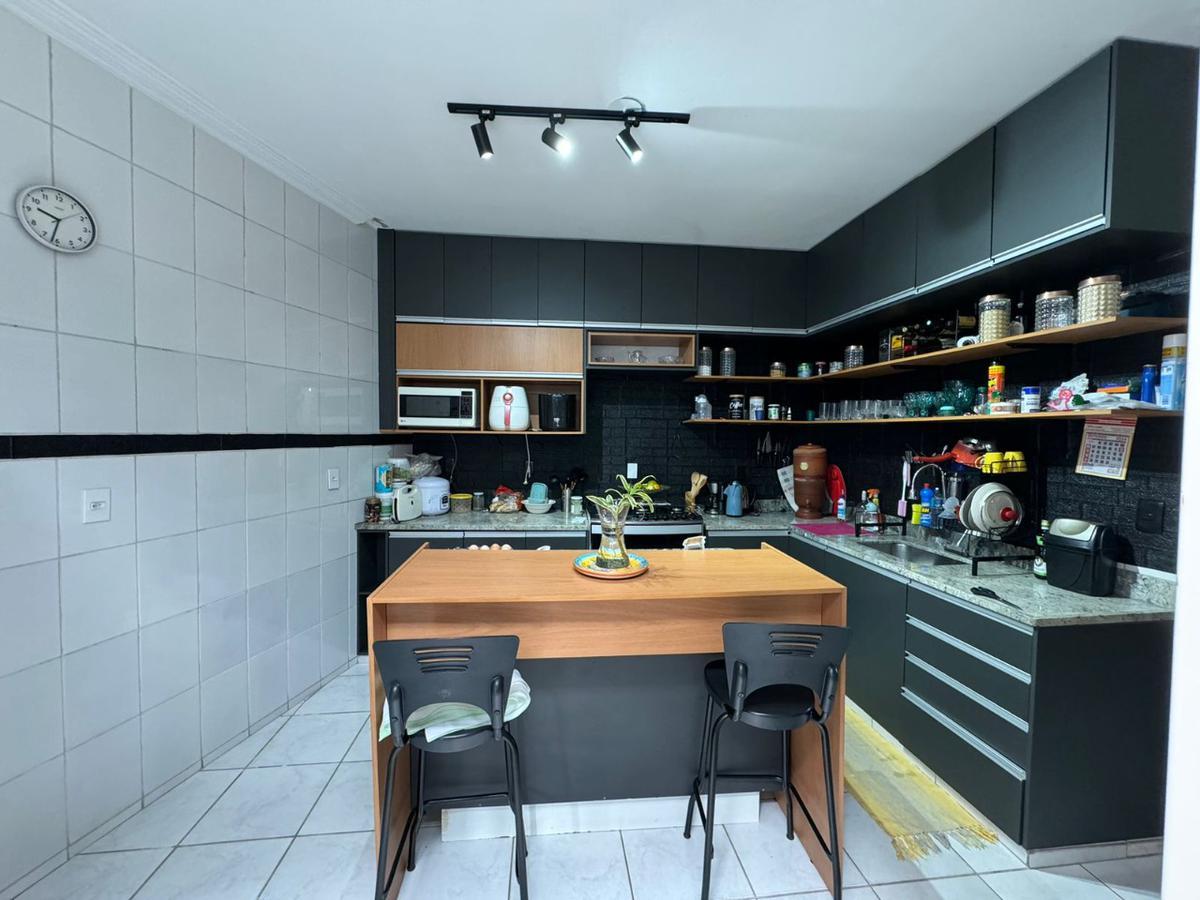 Casa, Colégio Batista, 9 Quartos, 3 Vagas, 2 Suítes