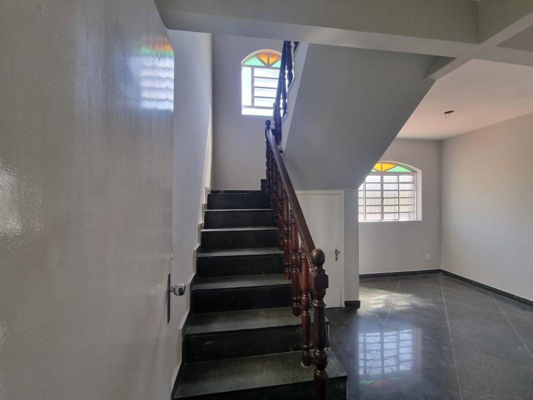 Casa, Jardim Riacho das Pedras, 3 Quartos, 10 Vagas, 1 Suíte