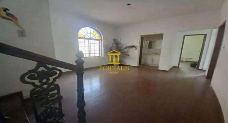 Casa, Cidade Nova, 5 Quartos, 3 Vagas, 1 Suíte