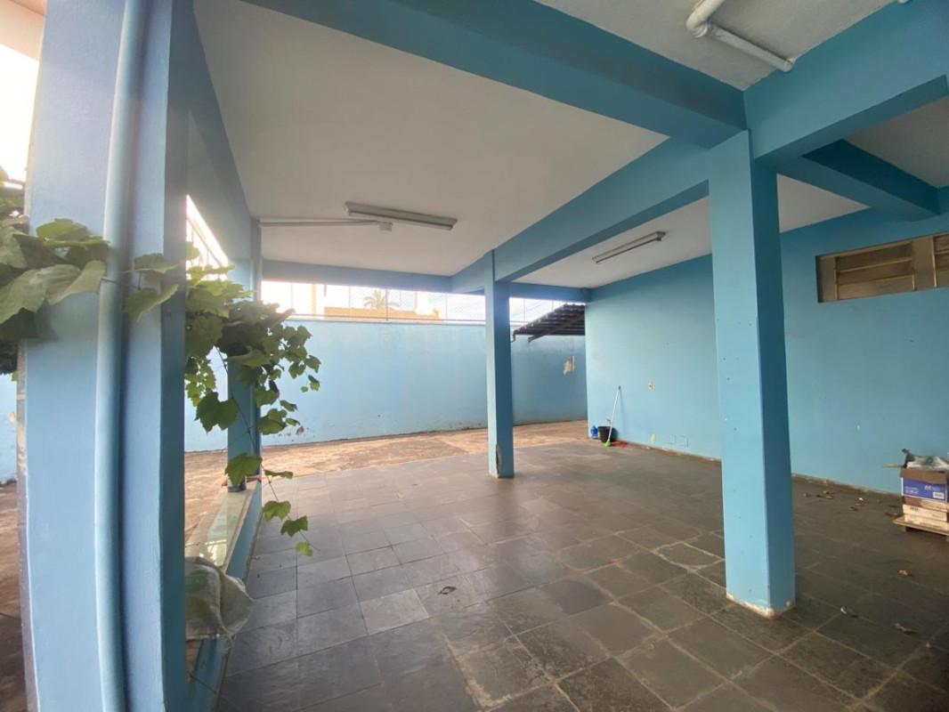 Casa, Centro, 3 Quartos, 6 Vagas, 1 Suíte