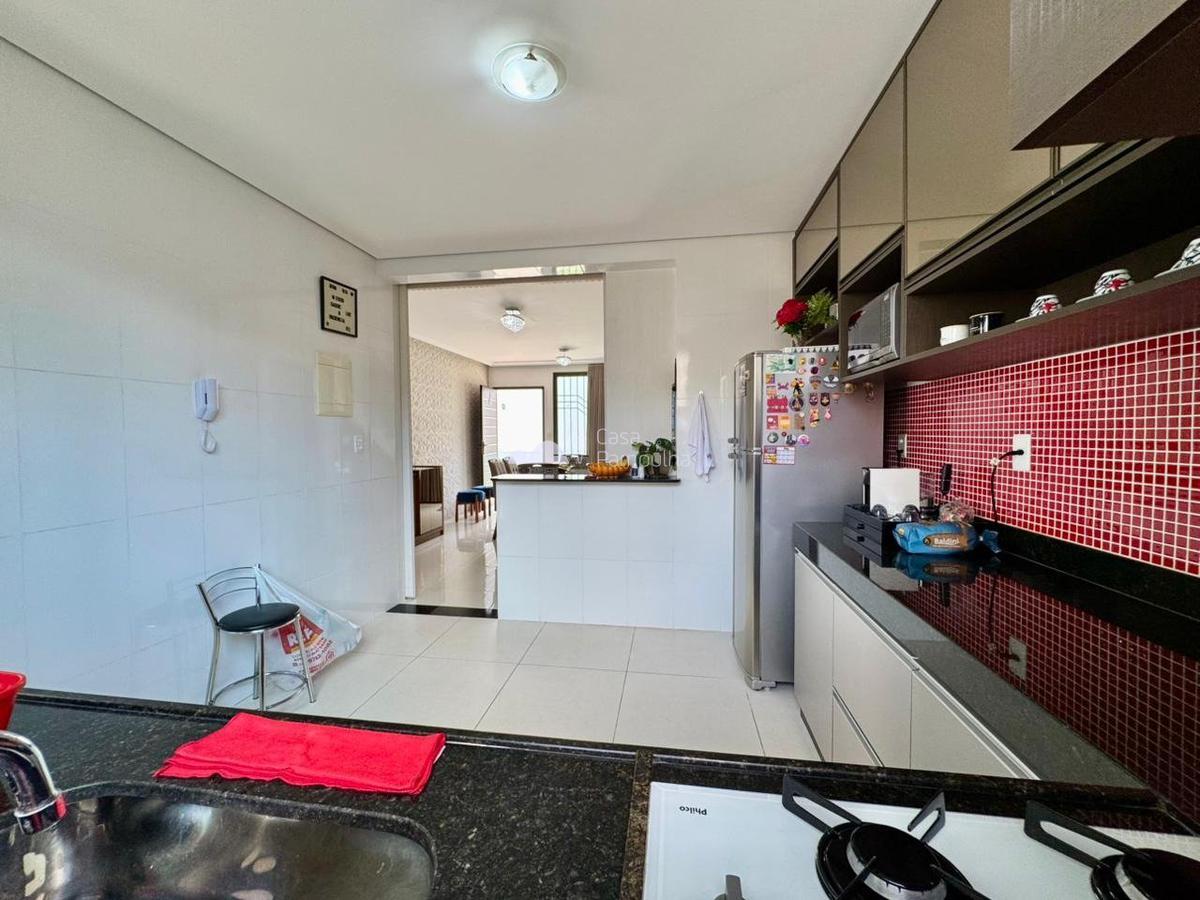 Casa, Trevo, 3 Quartos, 3 Vagas, 1 Suíte