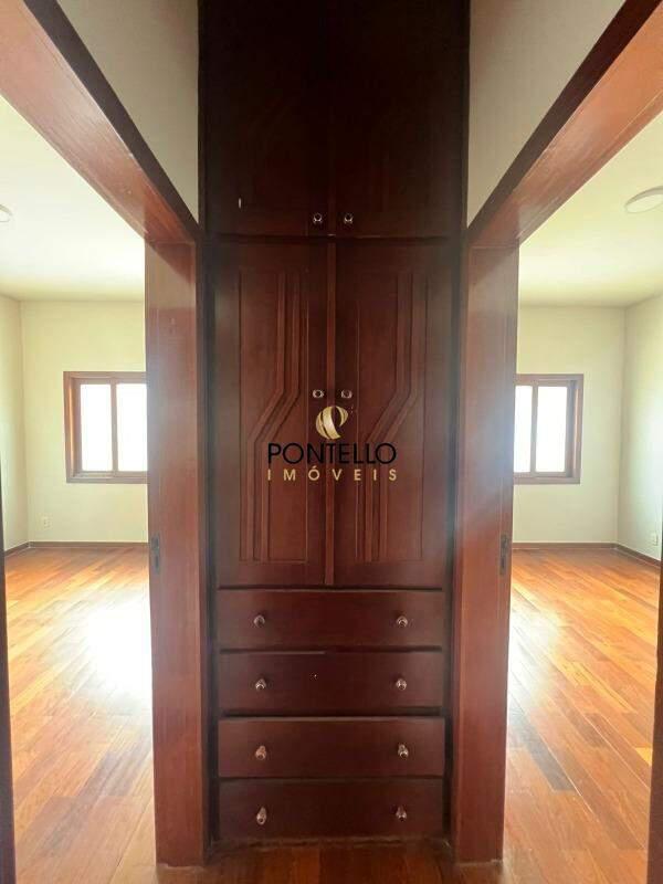 Casa, Jardim Arizona, 4 Quartos, 3 Vagas, 1 Suíte