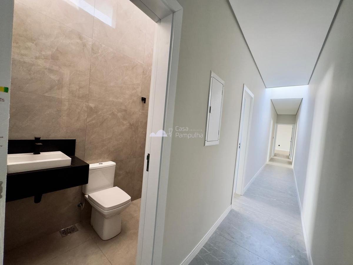 Casa, Trevo, 4 Quartos, 3 Vagas, 3 Suítes