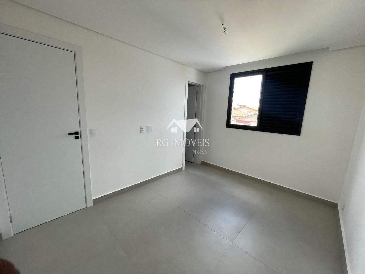Cobertura, Jardim Industrial, 3 Quartos, 2 Vagas, 1 Suíte