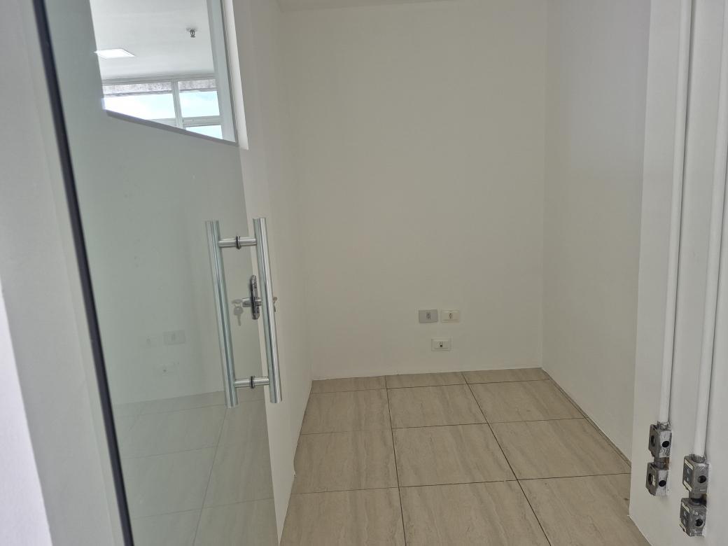 Sala, Barro Preto, 0 Quarto, 0 Vaga