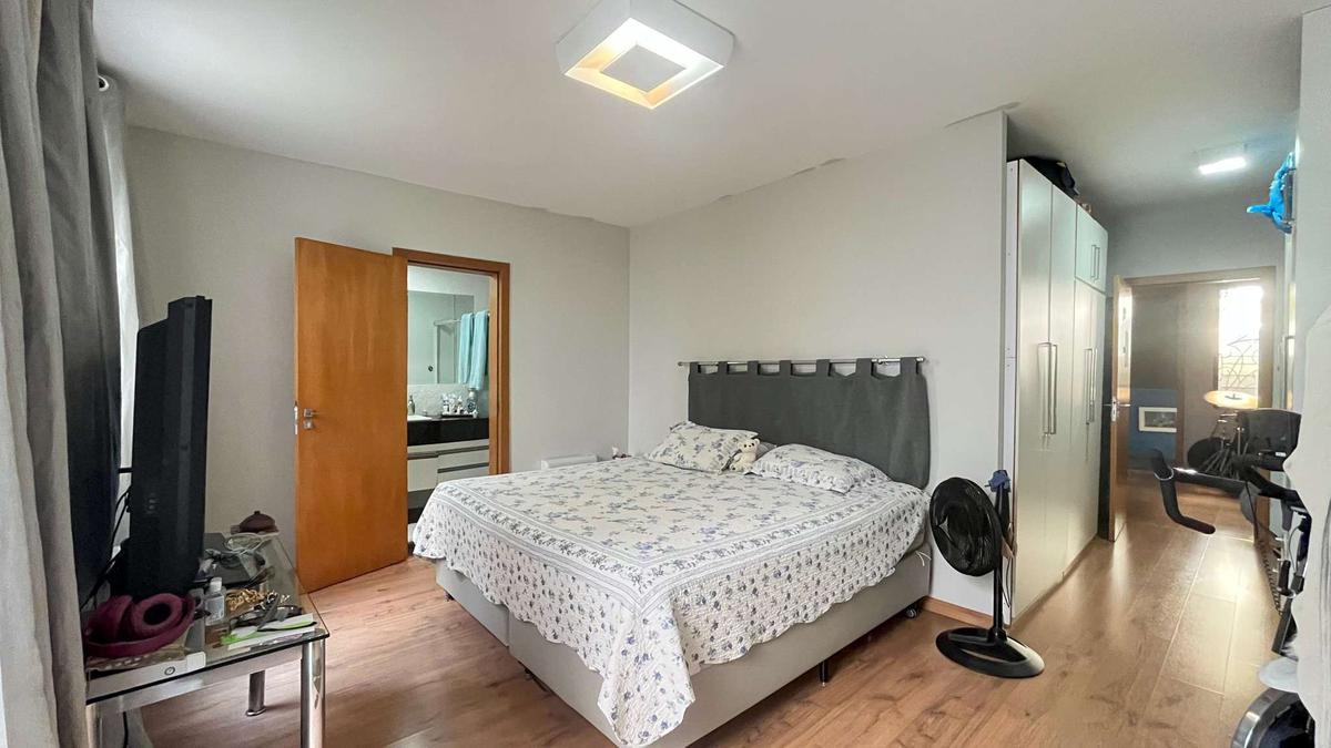 Casa, Serra, 3 Quartos, 3 Vagas, 3 Suítes