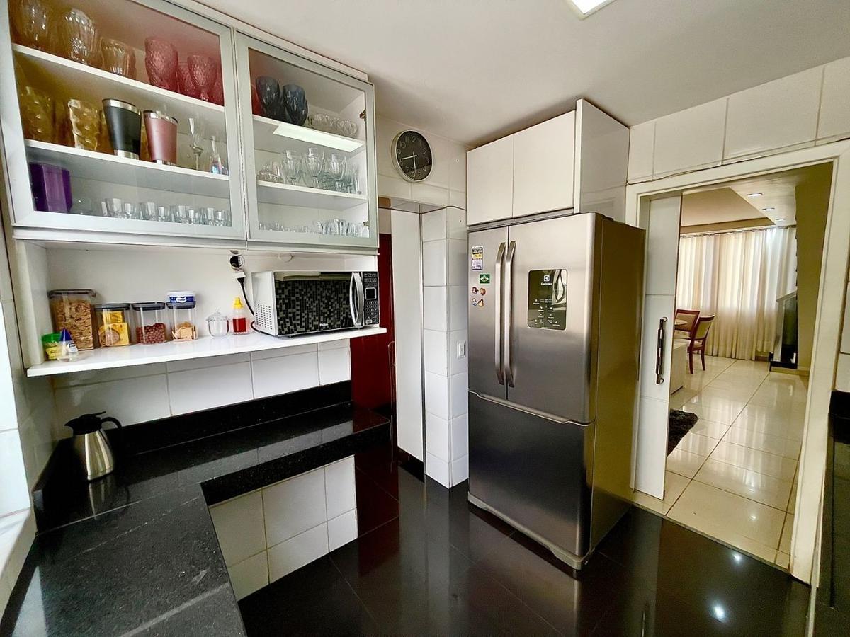 Cobertura, Castelo, 4 Quartos, 2 Vagas, 1 Suíte