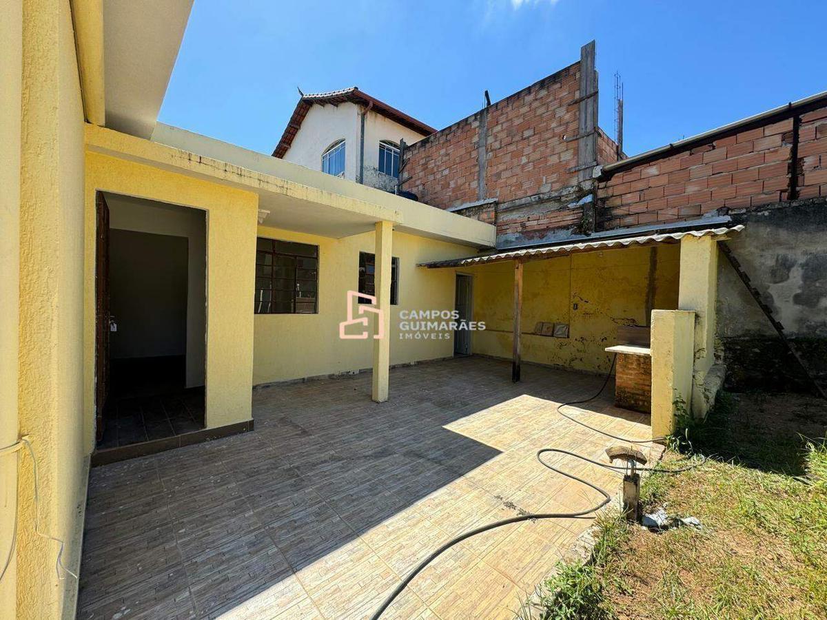 Casa, Tirol, 2 Quartos, 4 Vagas