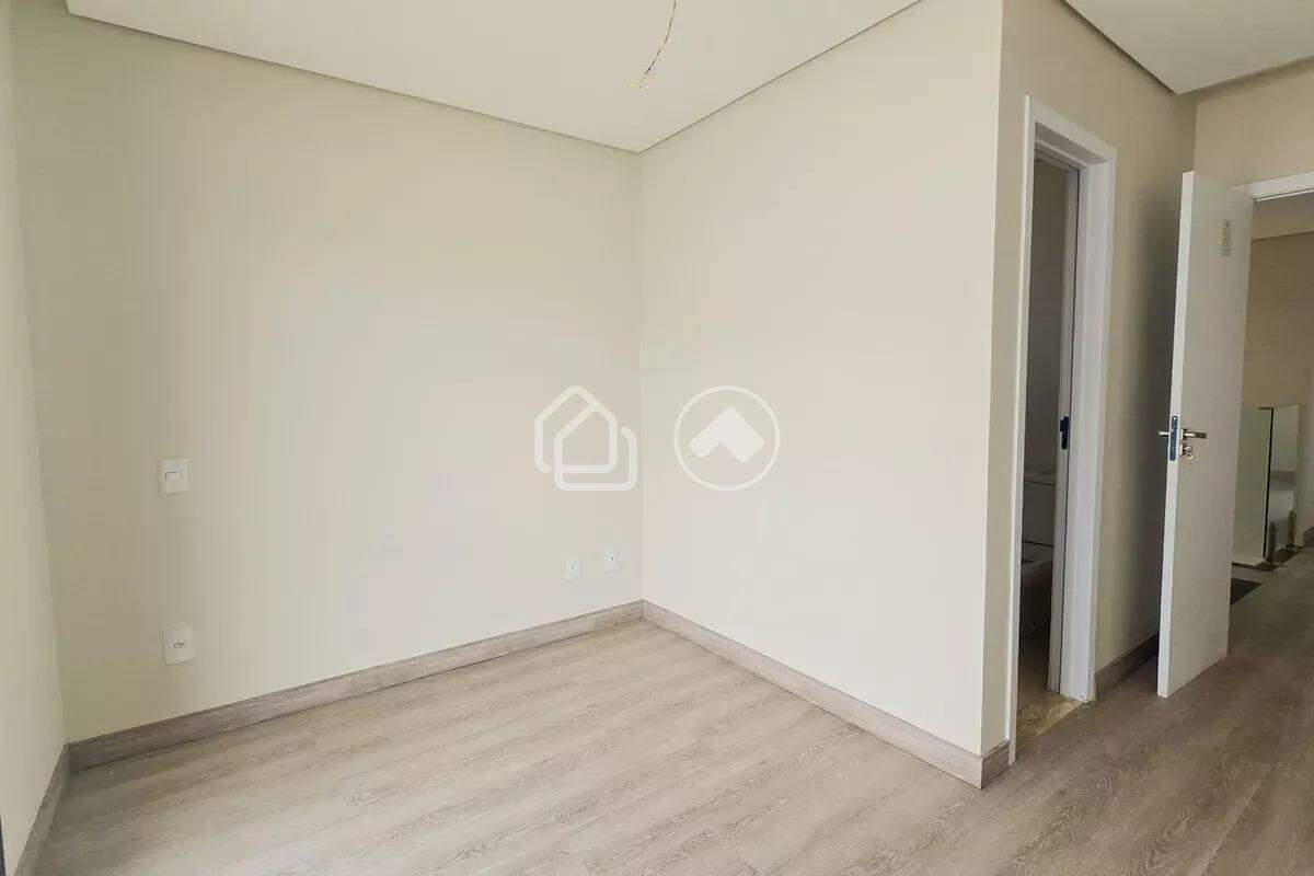Casa em Condomínio, Ouro Preto, 4 Quartos, 2 Vagas, 1 Suíte
