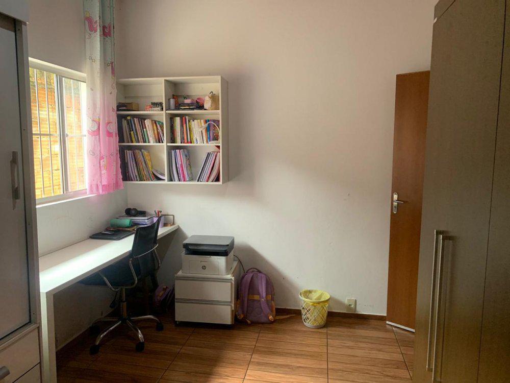 Casa, Serra Azul, 3 Quartos, 4 Vagas, 1 Suíte