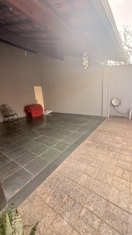 Casa, Ingá Alto, 3 Quartos, 4 Vagas, 1 Suíte