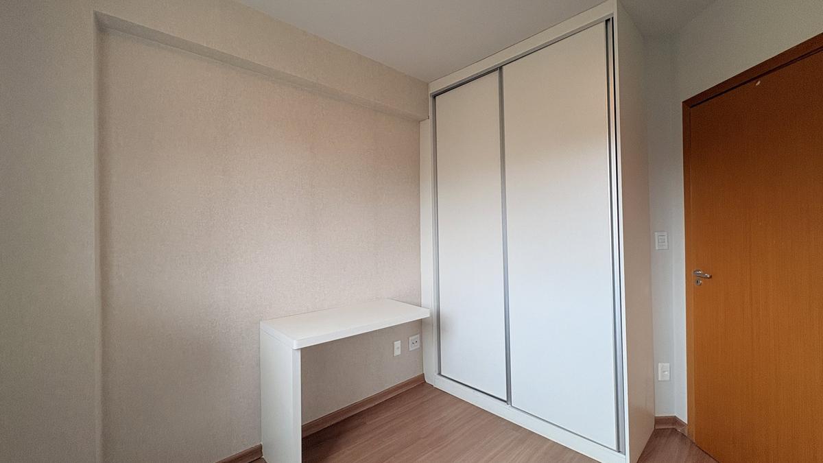 Apartamento, Sagrada Família, 3 Quartos, 2 Vagas, 1 Suíte