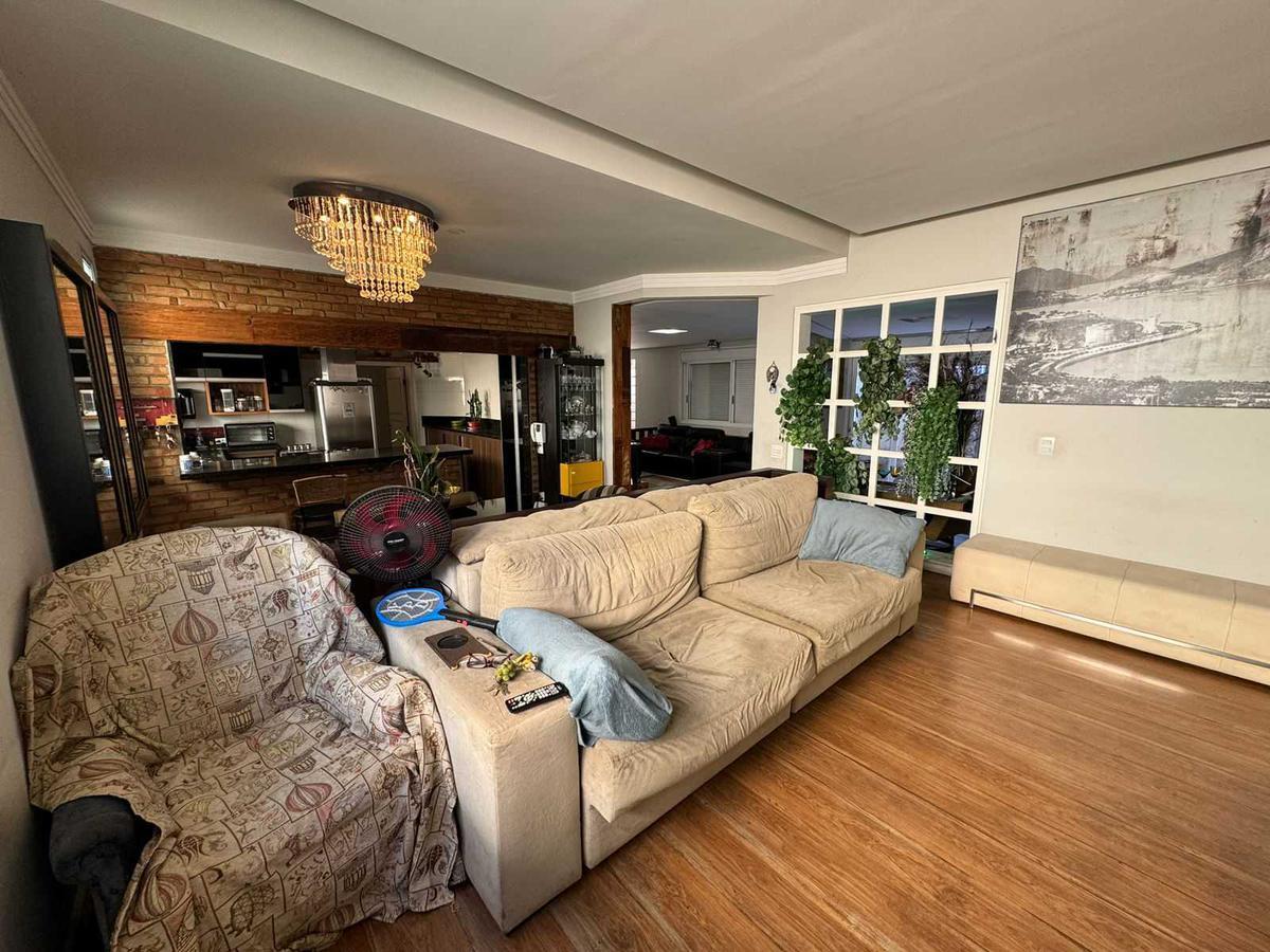 Casa, São José, 4 Quartos, 4 Vagas, 2 Suítes