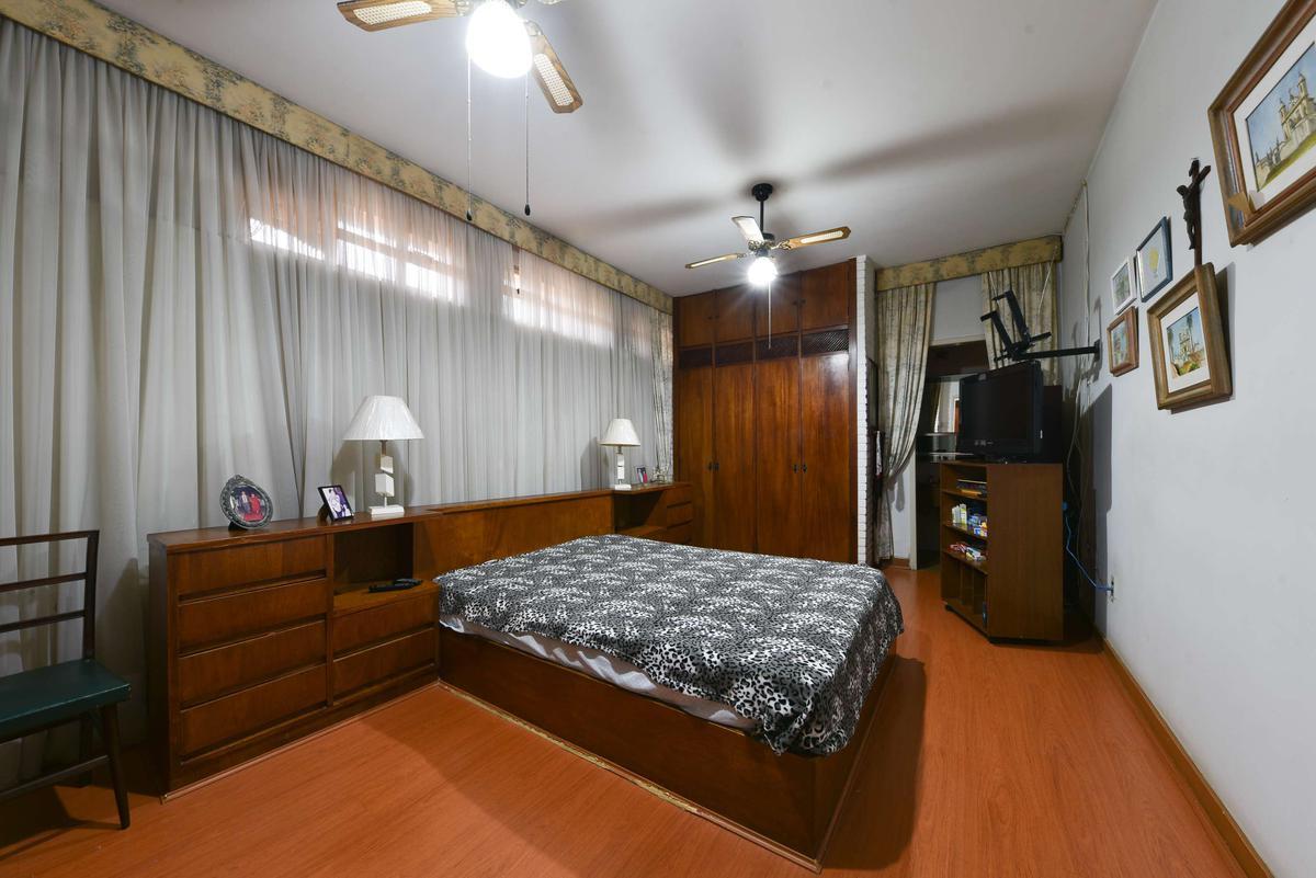 Casa, Santa Lúcia, 5 Quartos, 4 Vagas, 3 Suítes