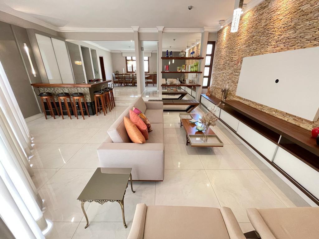 Casa, Bandeirantes (pampulha), 4 Quartos, 8 Vagas, 2 Suítes