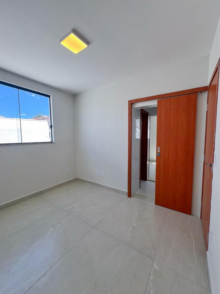 Casa, Planalto, 3 Quartos, 4 Vagas, 3 Suítes