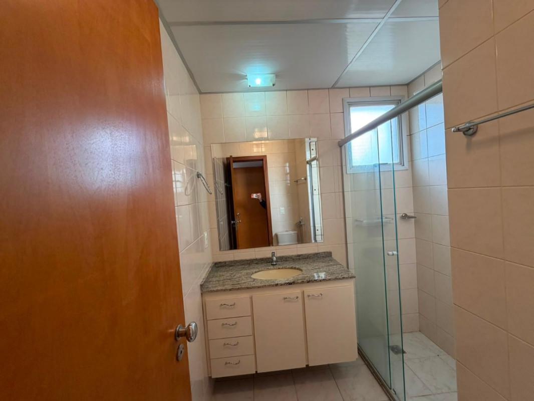 Apartamento, Estoril, 3 Quartos, 1 Vaga, 1 Suíte