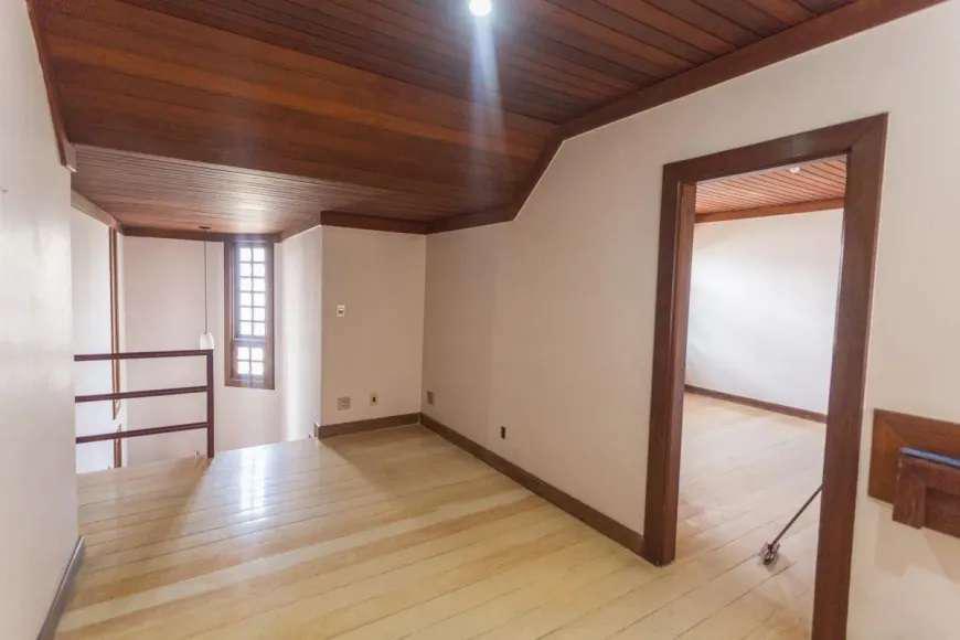 Casa, Serra, 5 Quartos, 4 Vagas, 3 Suítes