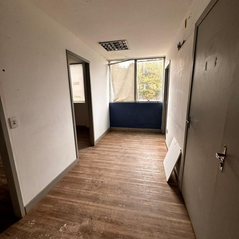 Andar, Estoril, 0 Quarto, 4 Vagas