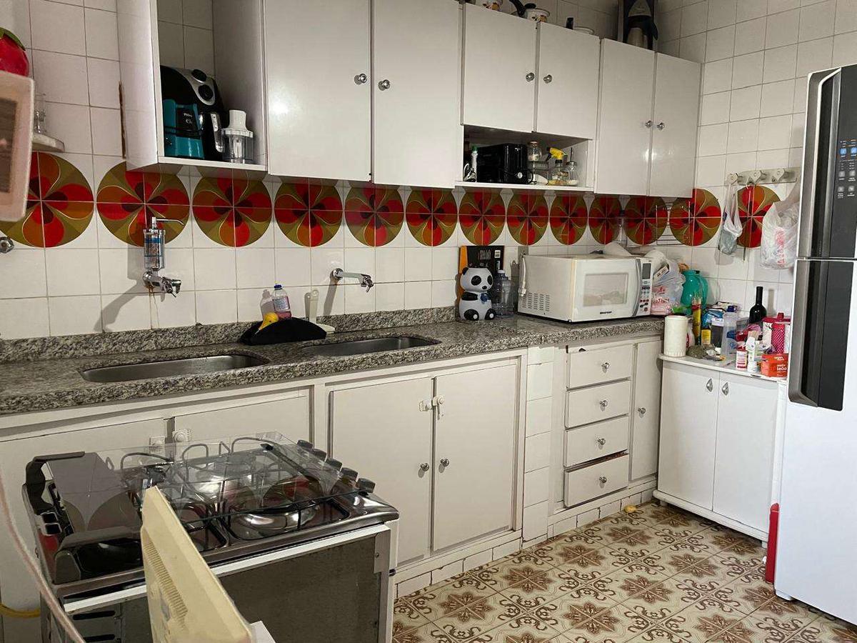Casa, Cidade Nova, 4 Quartos, 2 Vagas, 1 Suíte