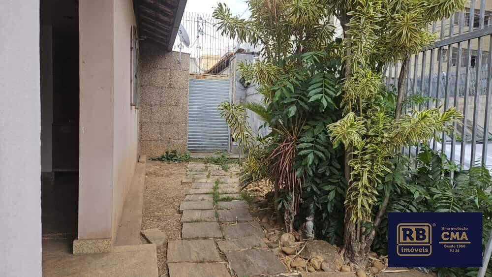 Casa, Coração Eucarístico, 3 Quartos, 5 Vagas, 1 Suíte