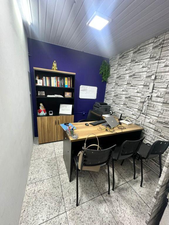 Casa, Nações Unidas, 5 Quartos, 2 Vagas, 1 Suíte
