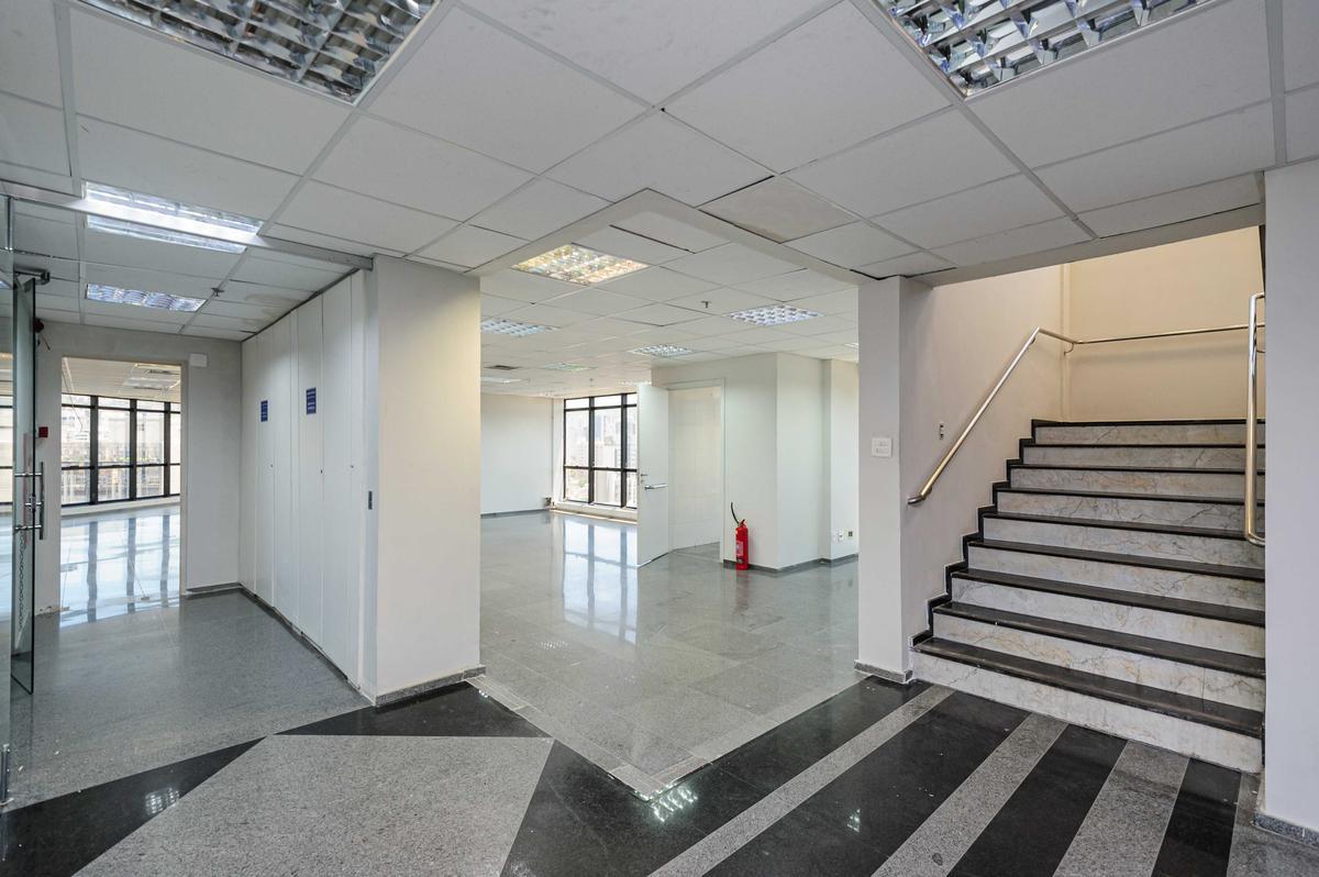 Sala, Funcionários, 0 Quarto, 5 Vagas