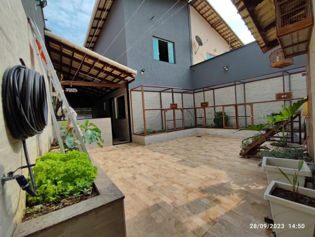Casa, Lindéia, 3 Quartos, 4 Vagas, 1 Suíte