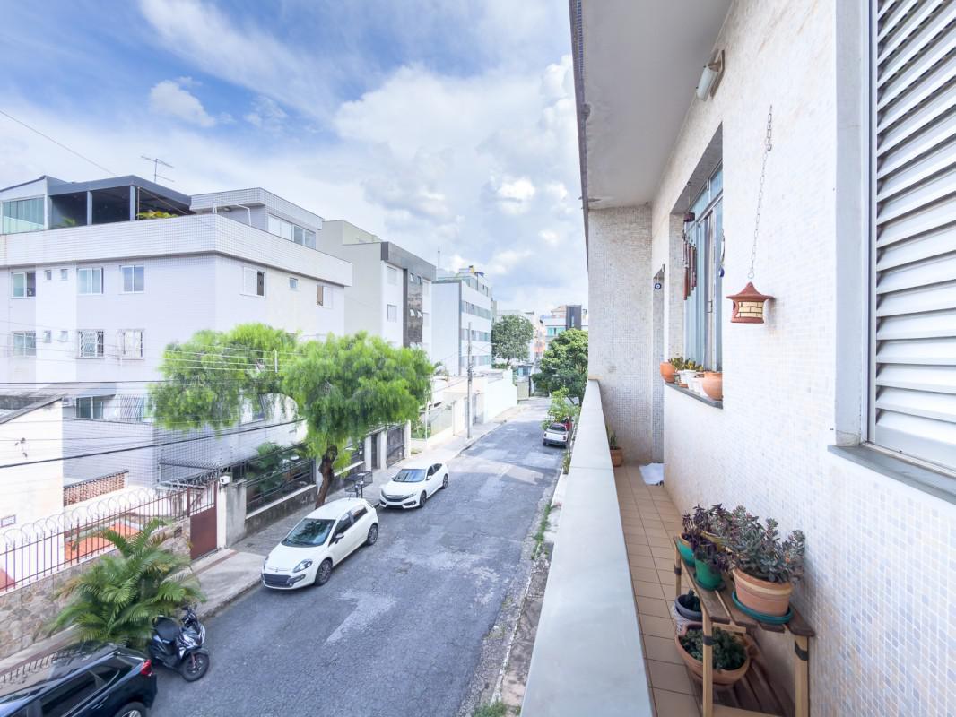 Apartamento, Floresta, 2 Quartos, 0 Vaga