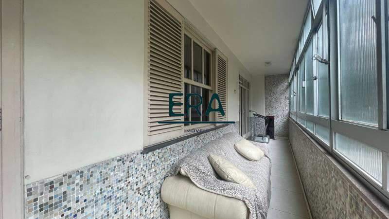 Apartamento, Centro, 4 Quartos, 0 Vaga, 1 Suíte