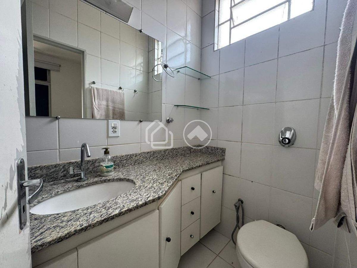 Apartamento, Estoril, 4 Quartos, 2 Vagas, 1 Suíte
