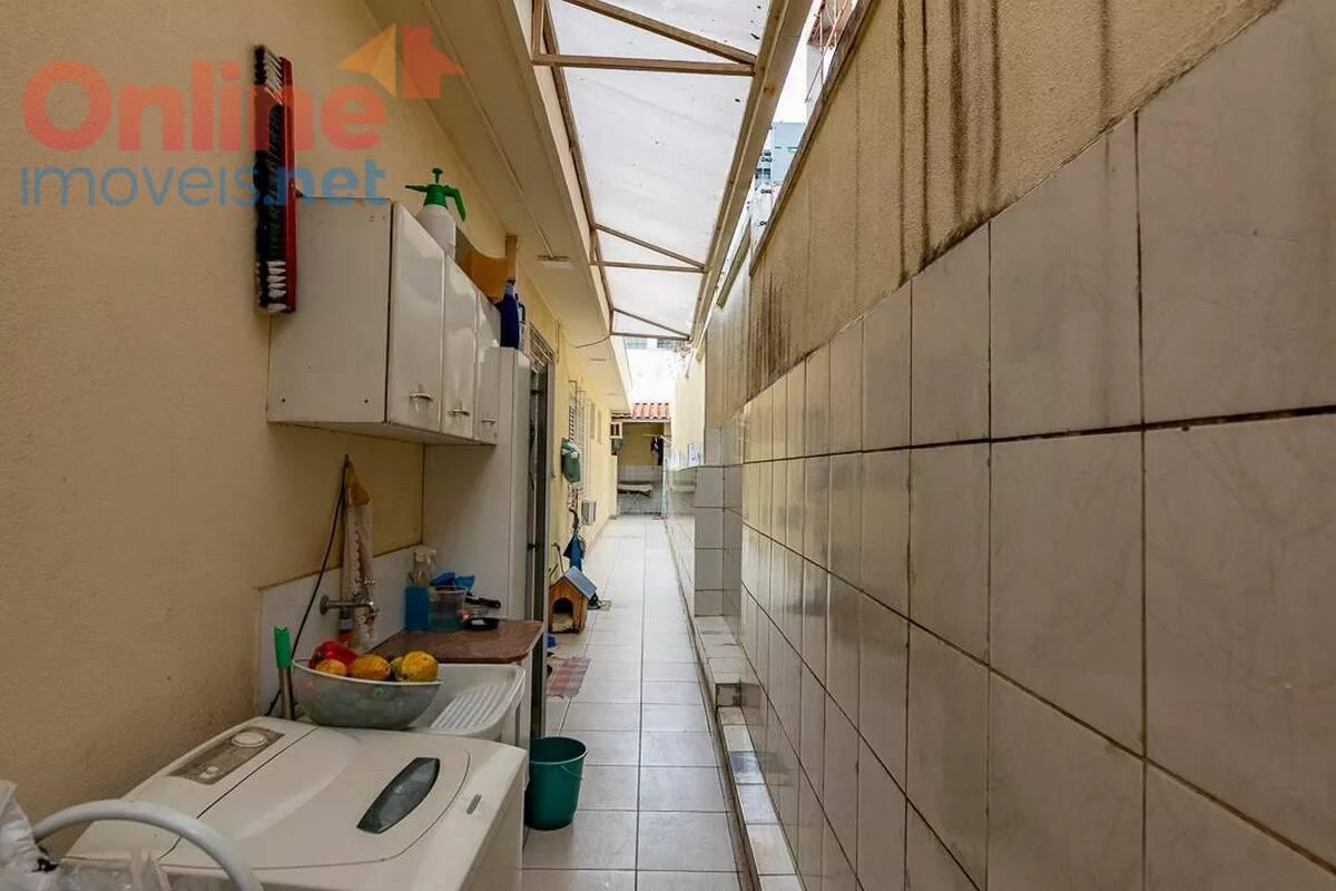 Casa, Gutierrez, 4 Quartos, 0 Vaga, 3 Suítes