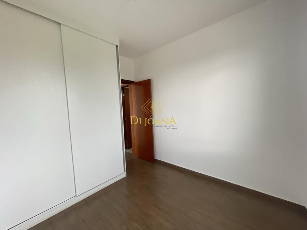 Casa, Bom Retiro, 3 Quartos, 2 Vagas, 2 Suítes
