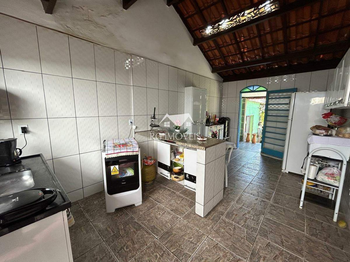 Casa, Castanheira (barreiro), 3 Quartos, 18 Vagas, 1 Suíte