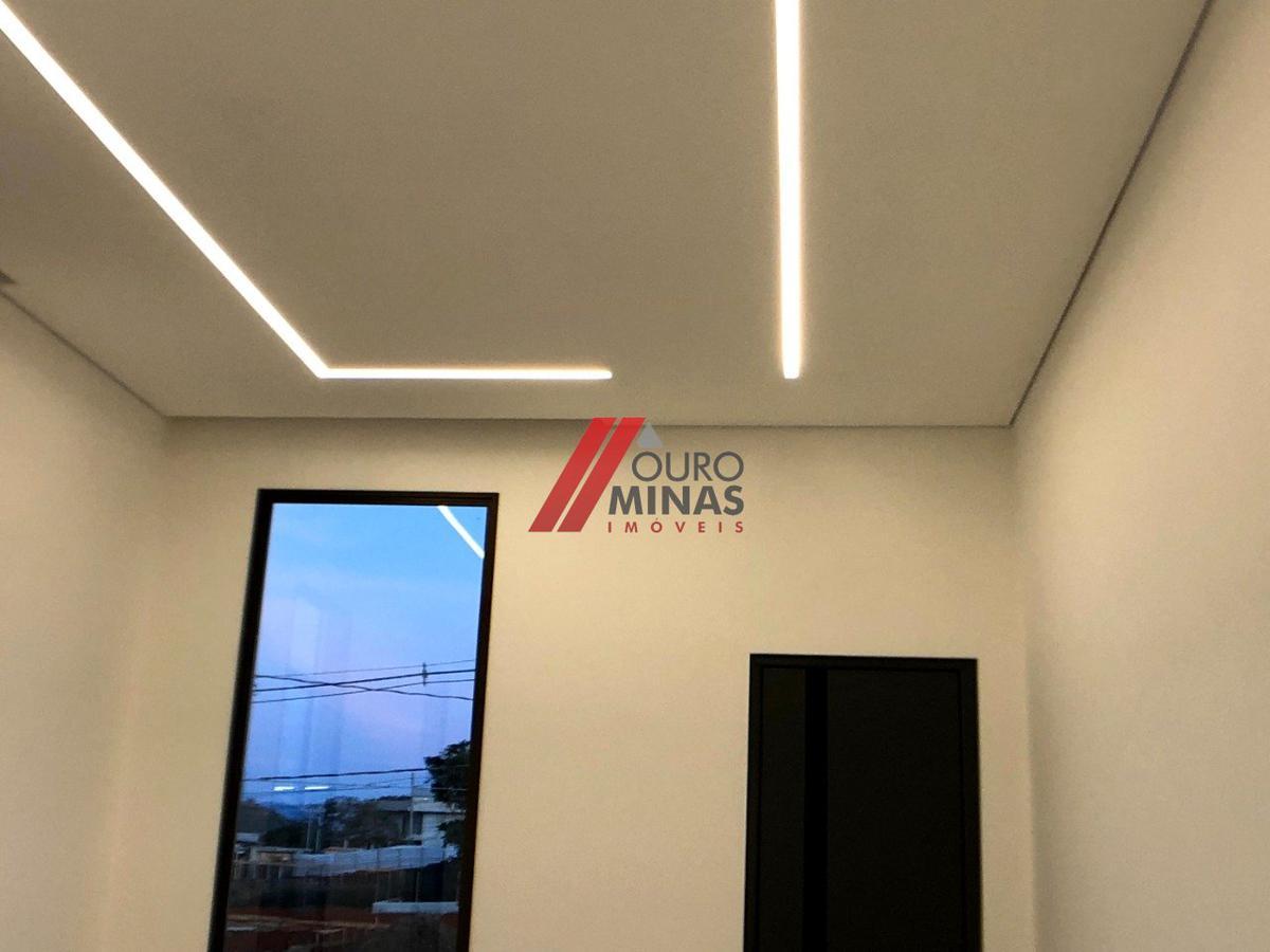 Casa, Centro, 4 Quartos, 4 Vagas, 2 Suítes