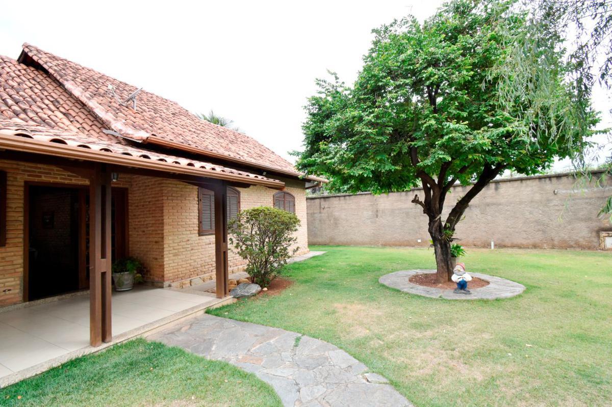 Casa, Bandeirantes (pampulha), 4 Quartos, 8 Vagas, 1 Suíte