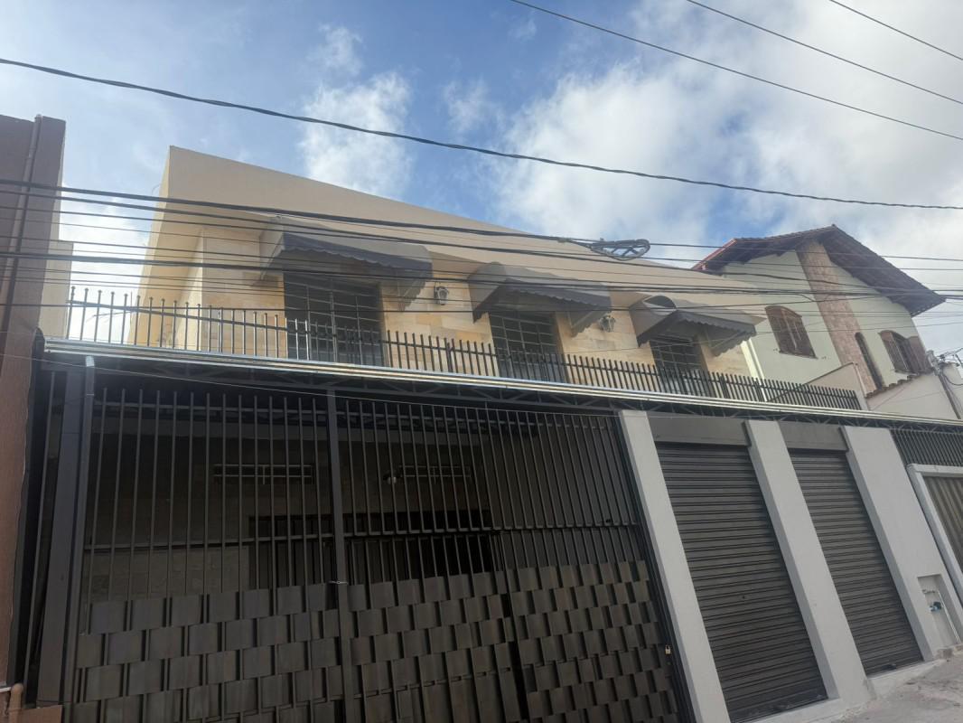 Casa, Santa Efigênia, 4 Quartos, 2 Vagas