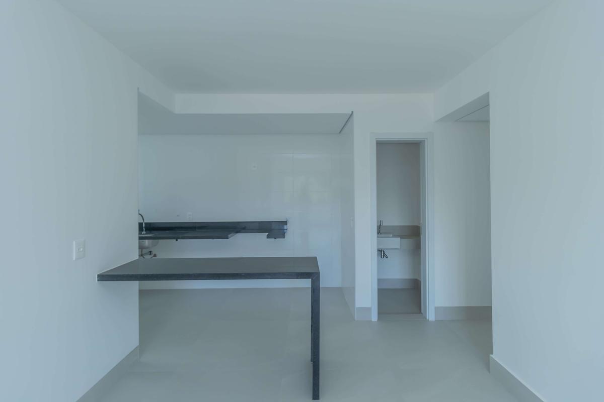 Apartamento, Sagrada Família, 3 Quartos, 2 Vagas, 1 Suíte