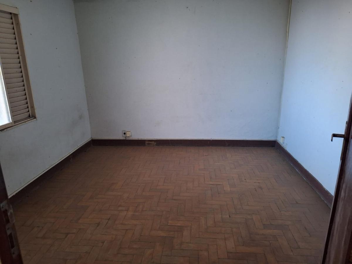 Casa, Centro, 6 Quartos, 1 Vaga, 1 Suíte