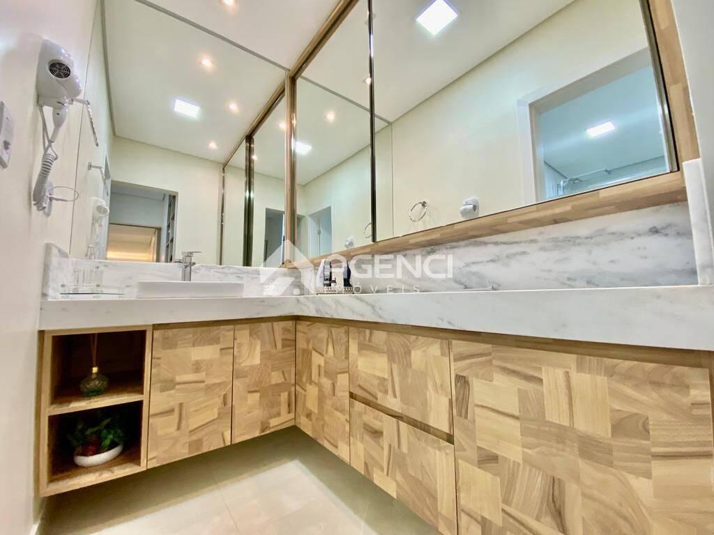 Apartamento, Cabral, 4 Quartos, 0 Vaga, 2 Suítes