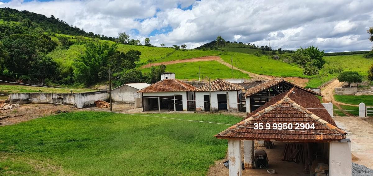 Fazenda, Zona Rural, 4 Quartos, 5 Vagas, 2 Suítes