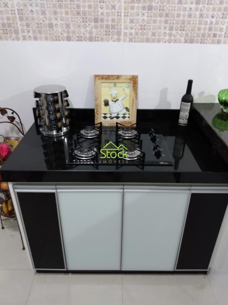 Casa, Jardim Imperial, 2 Quartos, 2 Vagas, 1 Suíte
