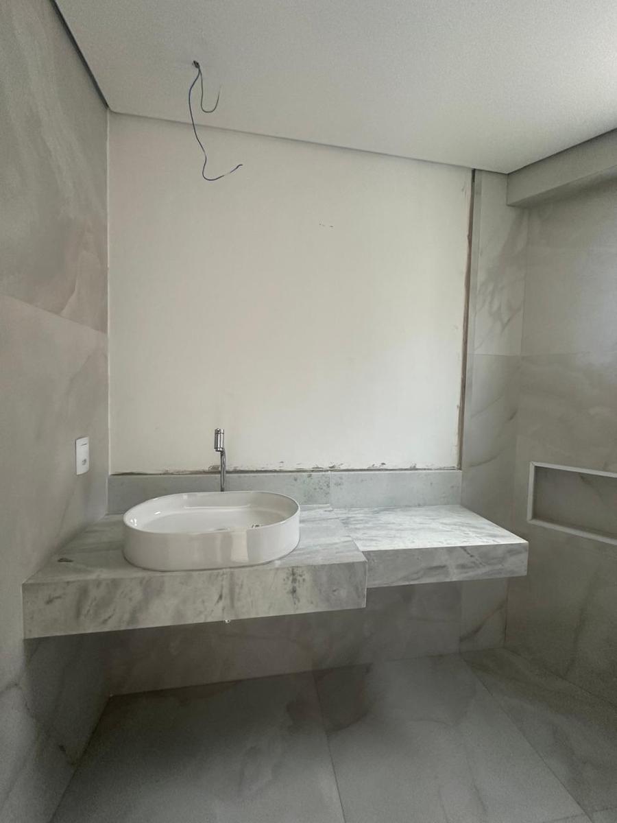 Apartamento, Comiteco, 3 Quartos, 2 Vagas, 1 Suíte