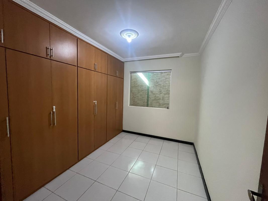 Casa, Santa Mônica, 2 Quartos, 1 Vaga