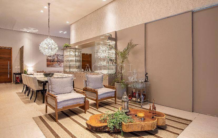 Casa em Condomínio, Alphaville - Lagoa dos Ingleses, 4 Quartos, 0 Vaga, 4 Suítes