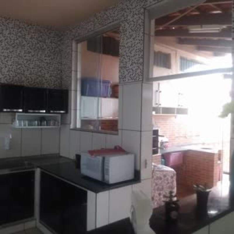 Casa, Fonte Grande, 3 Quartos, 8 Vagas, 1 Suíte