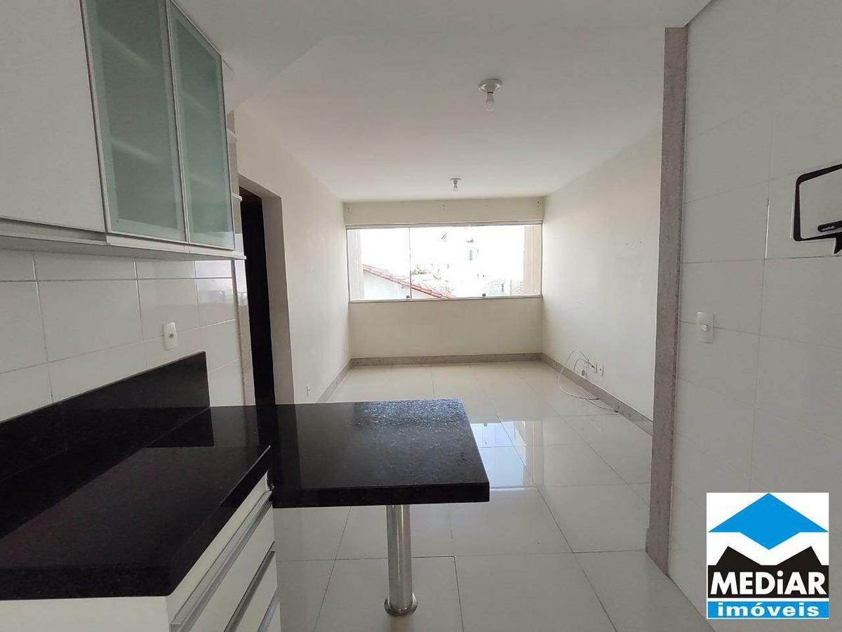 Apartamento, Floresta, 2 Quartos, 2 Vagas, 1 Suíte