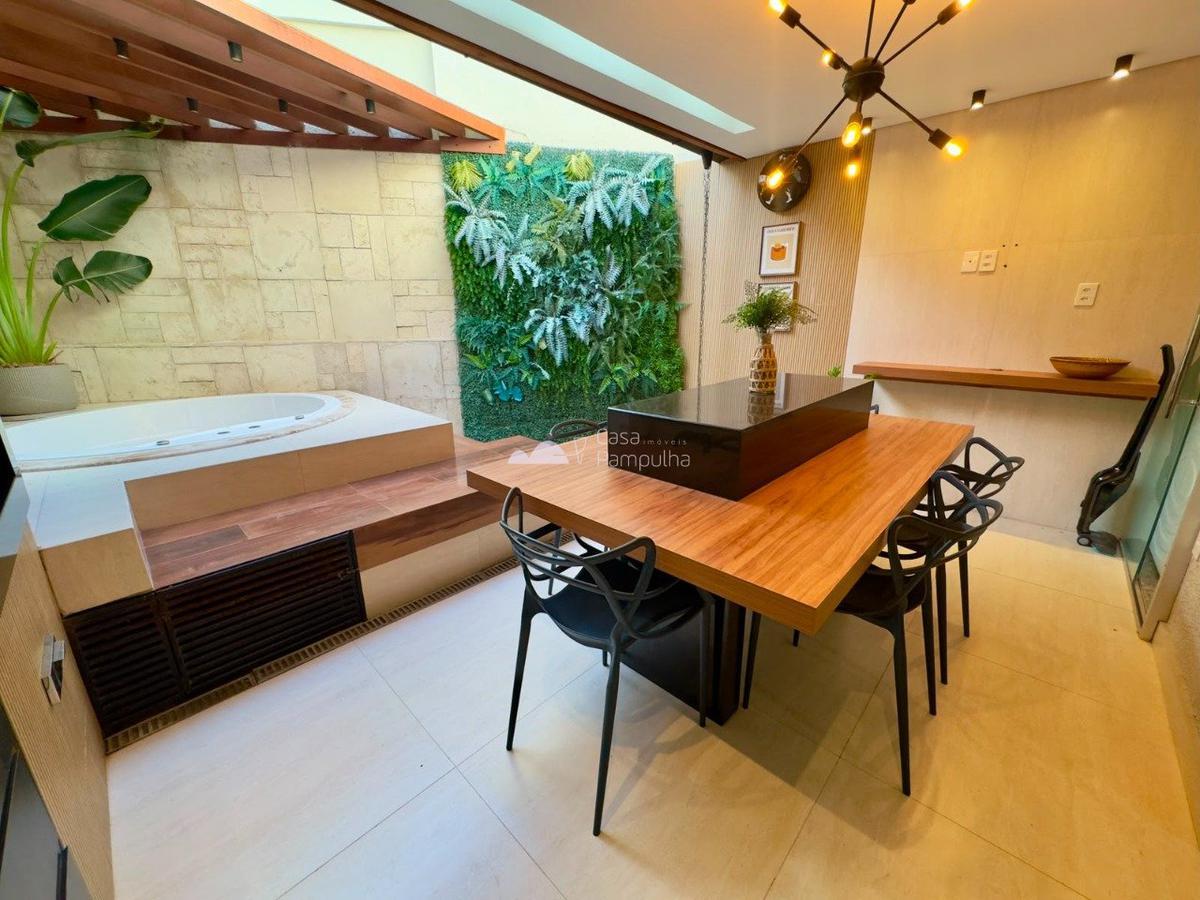 Casa, Santa Mônica, 3 Quartos, 2 Vagas, 1 Suíte