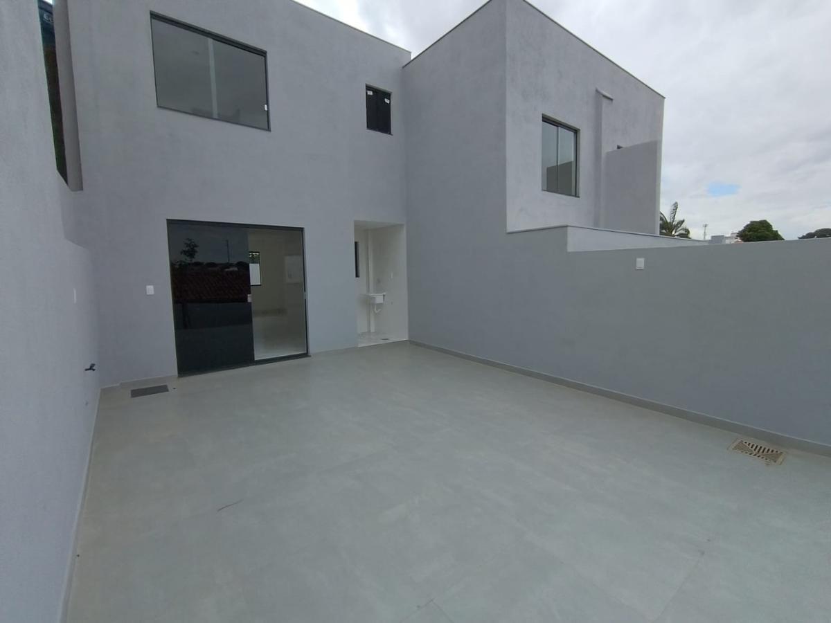 Casa, Jardim Leblon, 3 Quartos, 3 Vagas, 1 Suíte